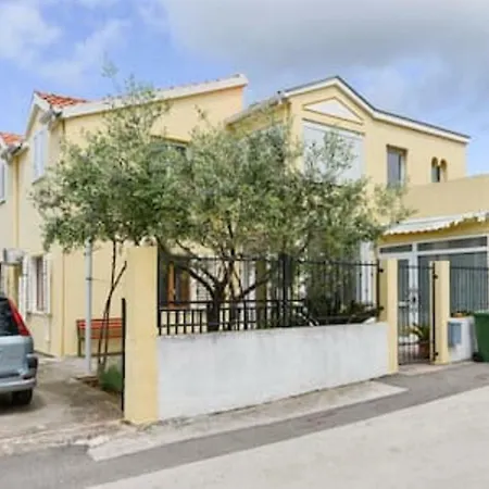Apartman Petar Zára
