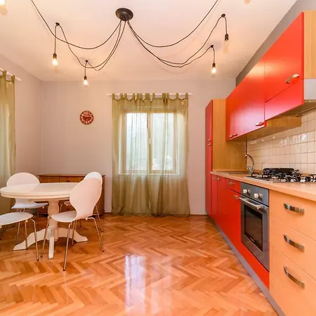 Apartment Petar